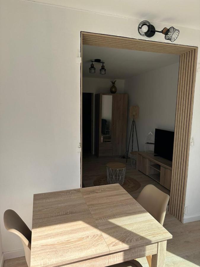 Charmant Studio Neuf 150M Plage Sur Avenue Principale Climatise Et Parking Cavalaire-sur-Mer Exterior foto